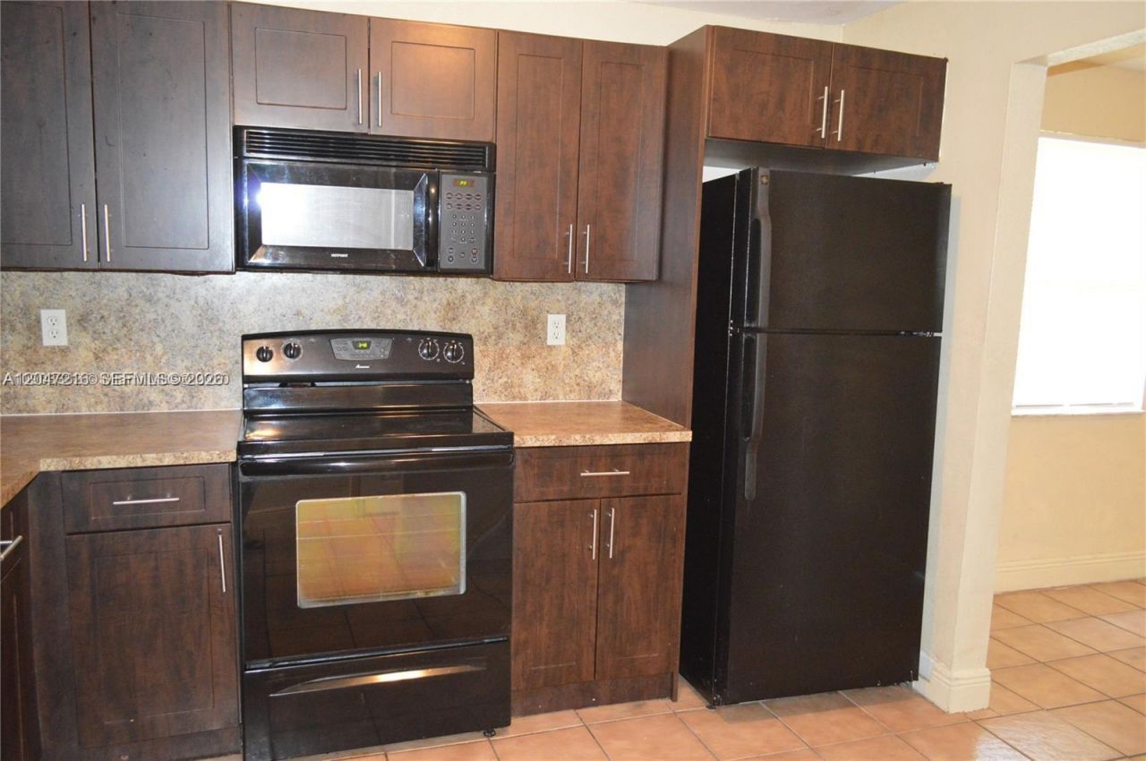 1741 SW 40th Ter , Fort Lauderdale, FL 33317 Photo