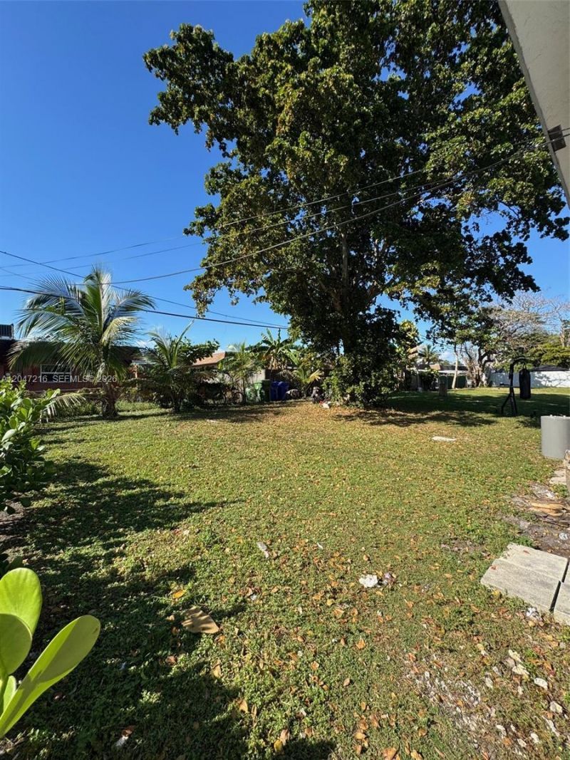 1741 SW 40th Ter , Fort Lauderdale, FL 33317 Photo
