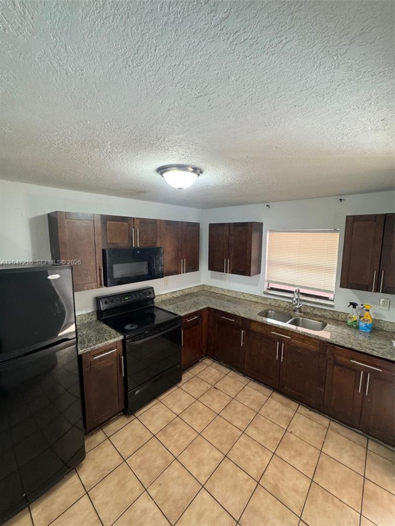 1741 SW 40th Ter , Fort Lauderdale, FL 33317 Photo