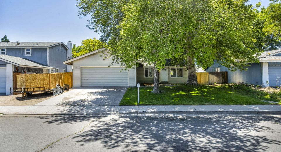 4610 Noche Lane, Reno, NV 89502 Photo