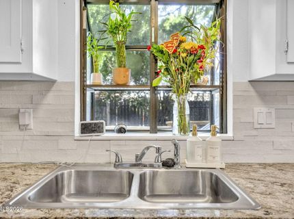 4610 Noche Lane, Reno, NV 89502 Photo