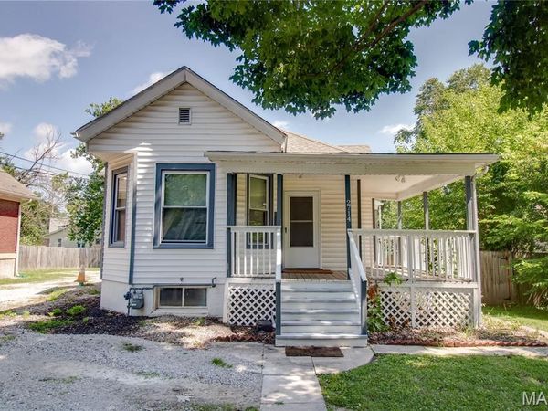 2714 Brown Street , Alton, IL 62002