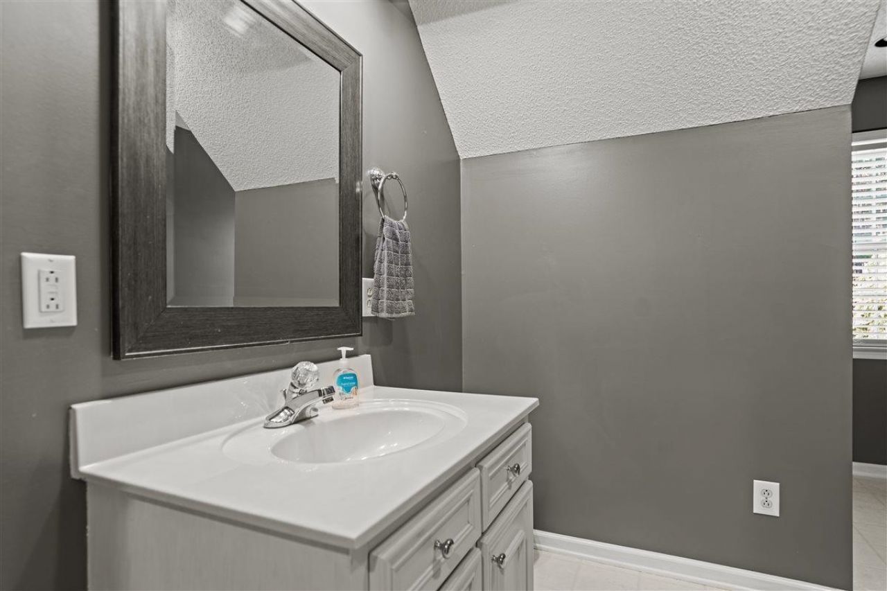 46 Red Hill Rd.  Photo 35
