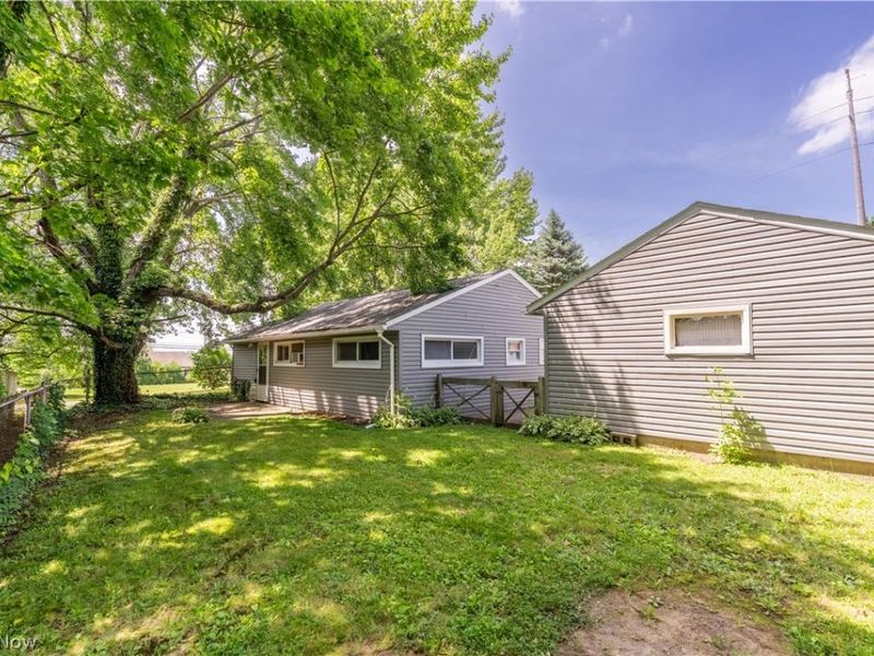5061 Thursby Road, North Canton, OH 44720 Photo 23