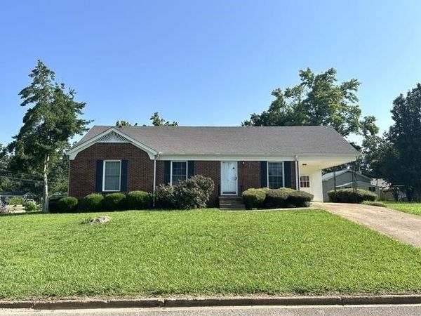 15 PINE ST , Savannah, TN 38372