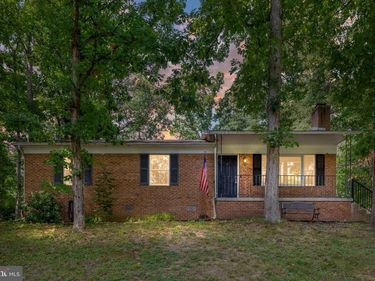 113 LAKEWOOD DRIVE , STEPHENS CITY, VA 22655