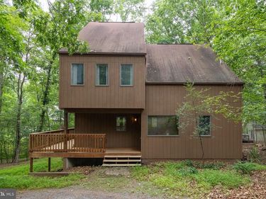 1317 LAKEVIEW DRIVE, CROSS JUNCTION, VA 22625