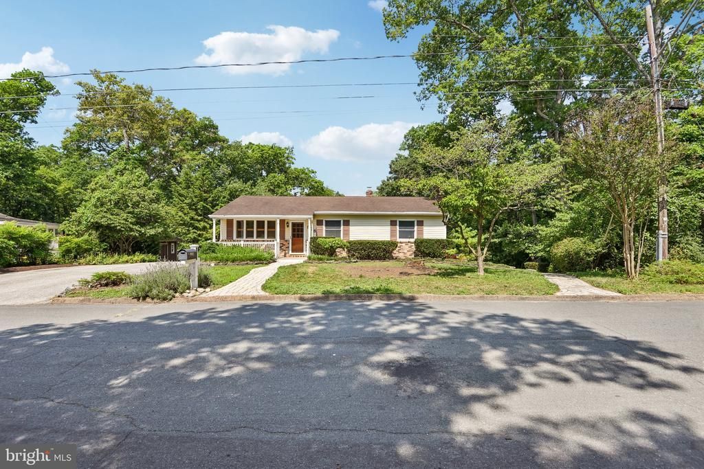 878 OAKDALE CIRCLE, MILLERSVILLE, MD 21108