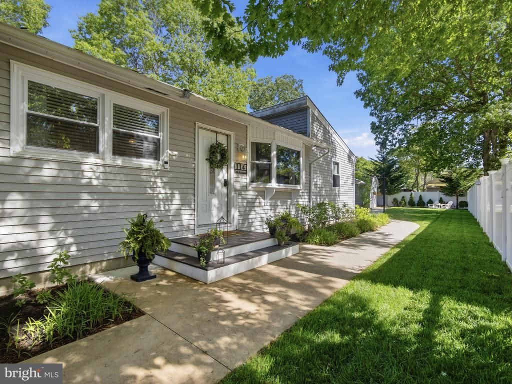 114 3rd Avenue, Tuckerton, NJ 08087 Main Photo
