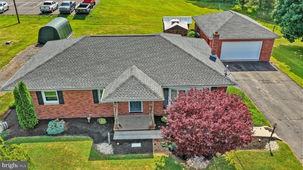 310 S GOOD SPRING ROAD , HEGINS, PA 17938