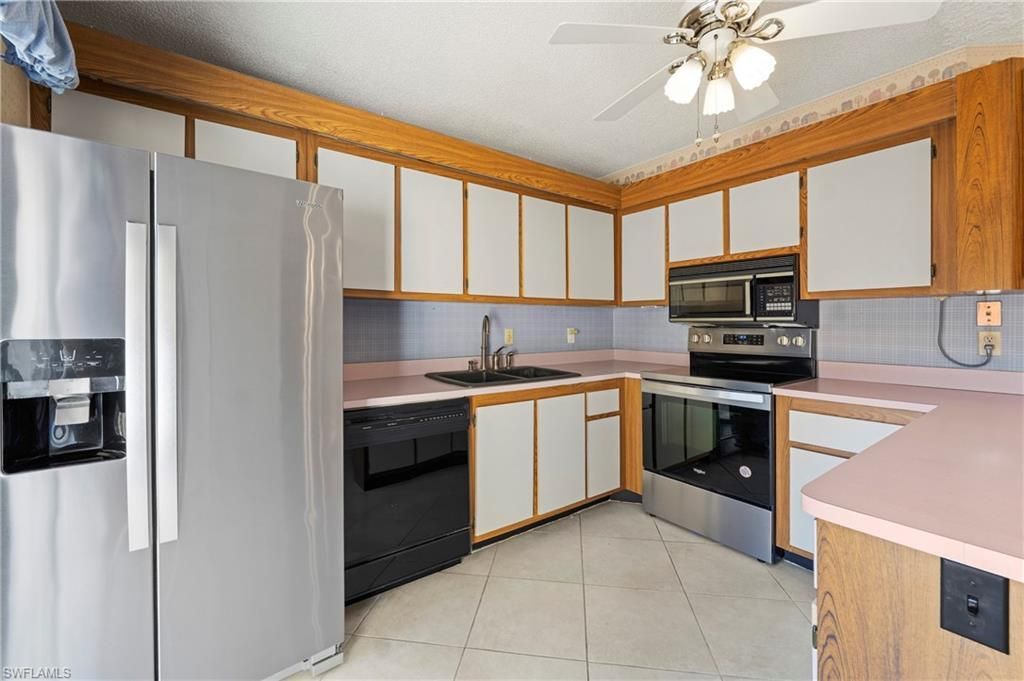 1703 Park Meadows Dr , Unit 2, Fort Myers, FL 33907 Photo