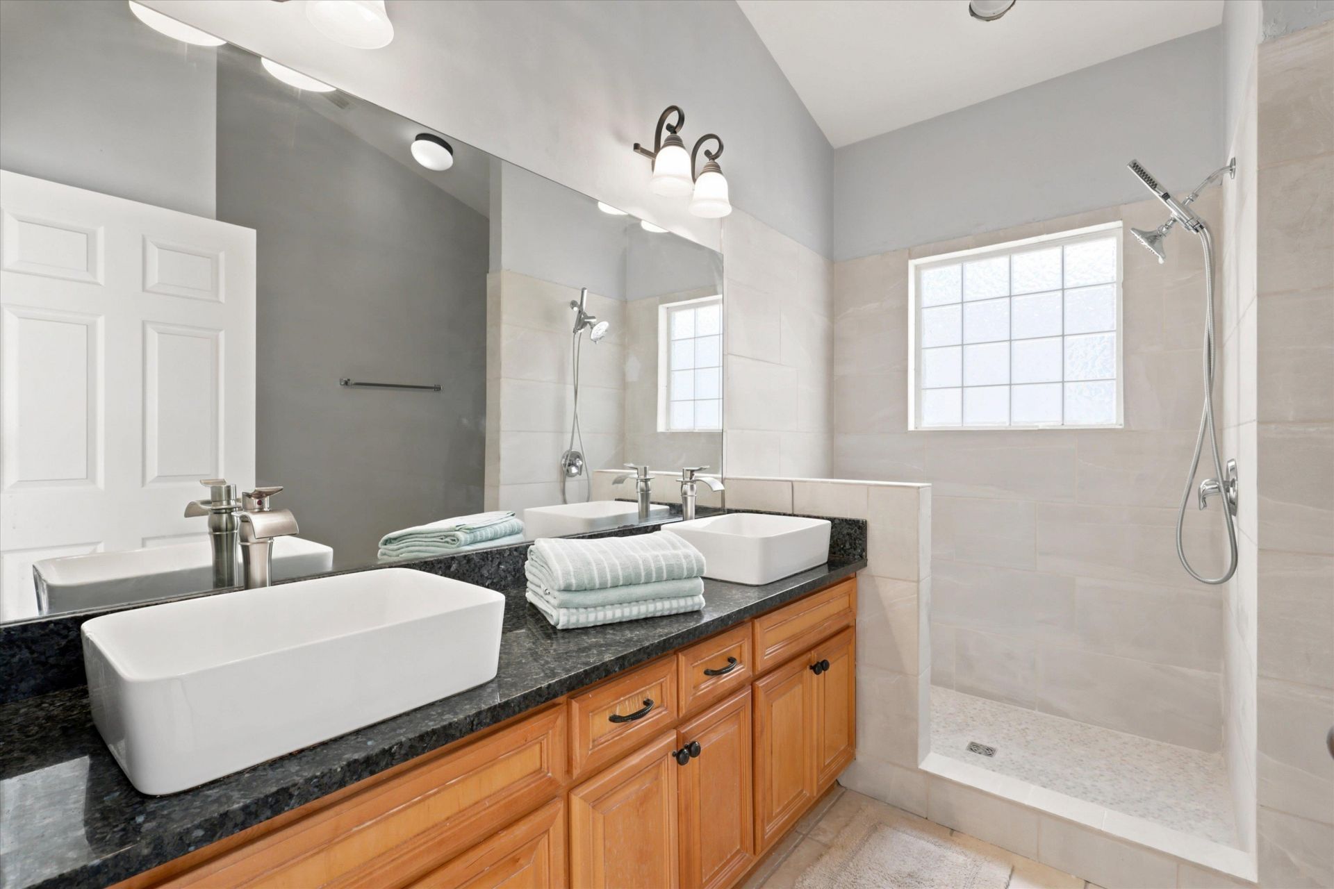 301 NE 5th Street , Havana, FL 32333 Photo