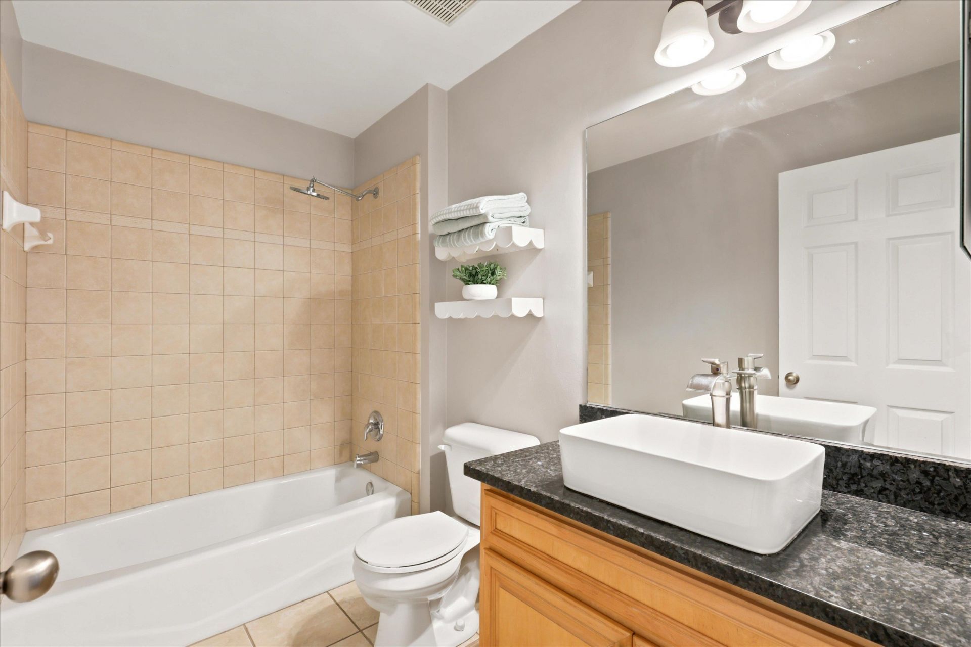 301 NE 5th Street , Havana, FL 32333 Photo