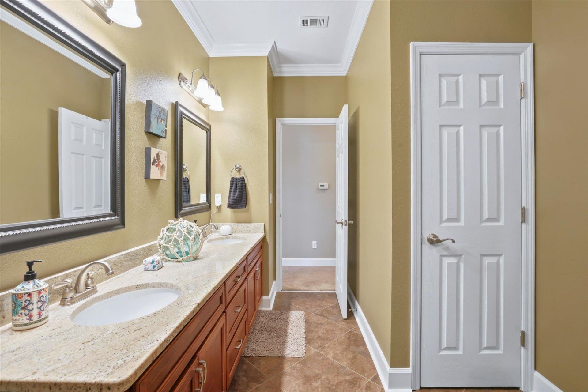 611 Twin Ponds Drive, Havana, FL 32333 Photo