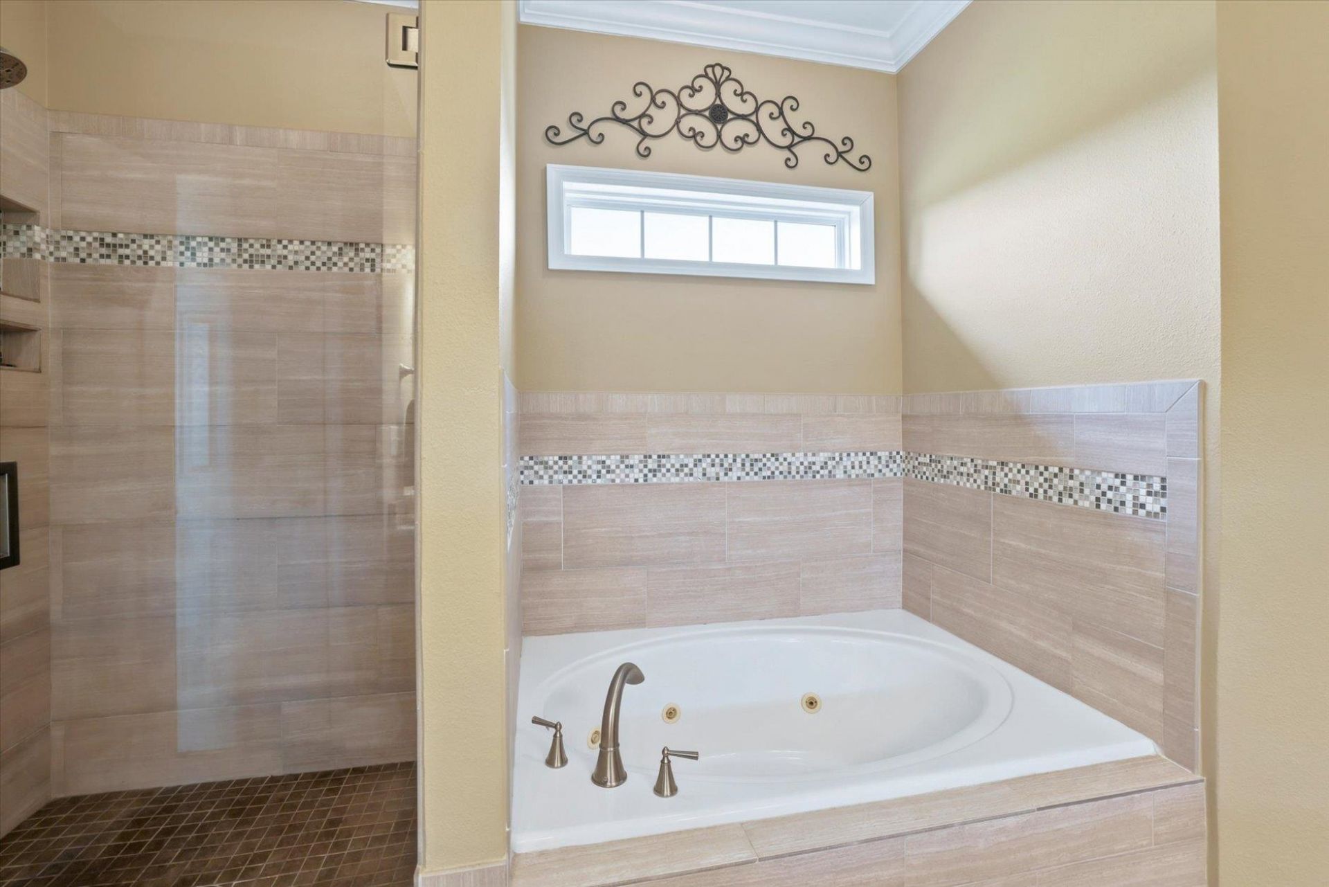 611 Twin Ponds Drive, Havana, FL 32333 Photo