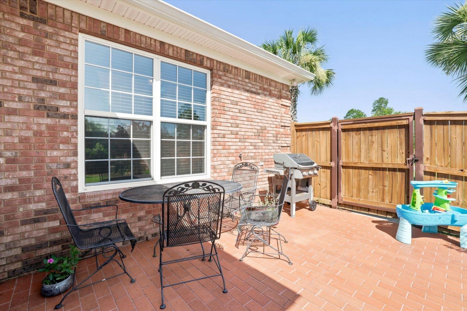 611 Twin Ponds Drive, Havana, FL 32333 Photo
