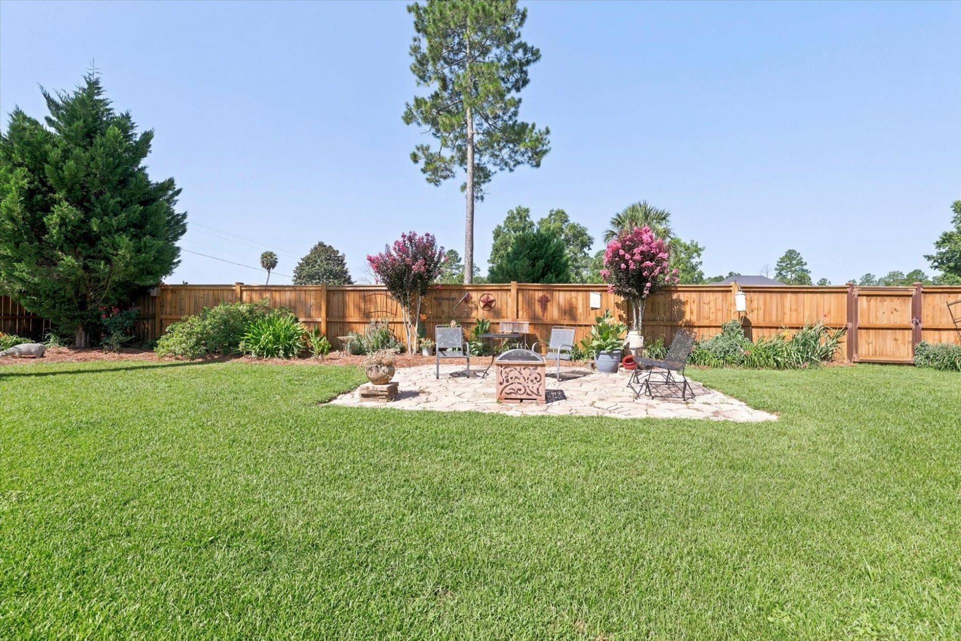 611 Twin Ponds Drive, Havana, FL 32333 Photo