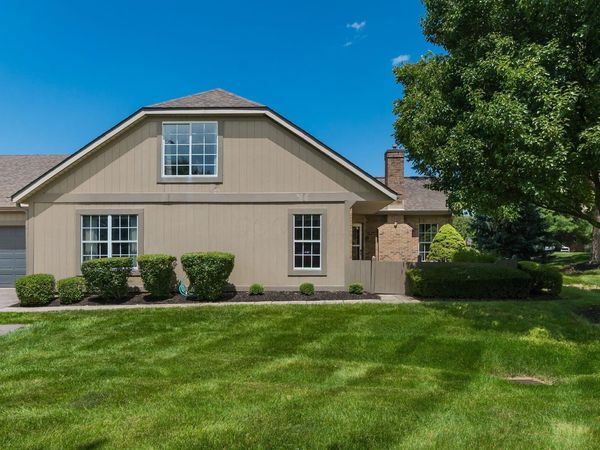 369 Windemere Circle , Westerville, OH 43082