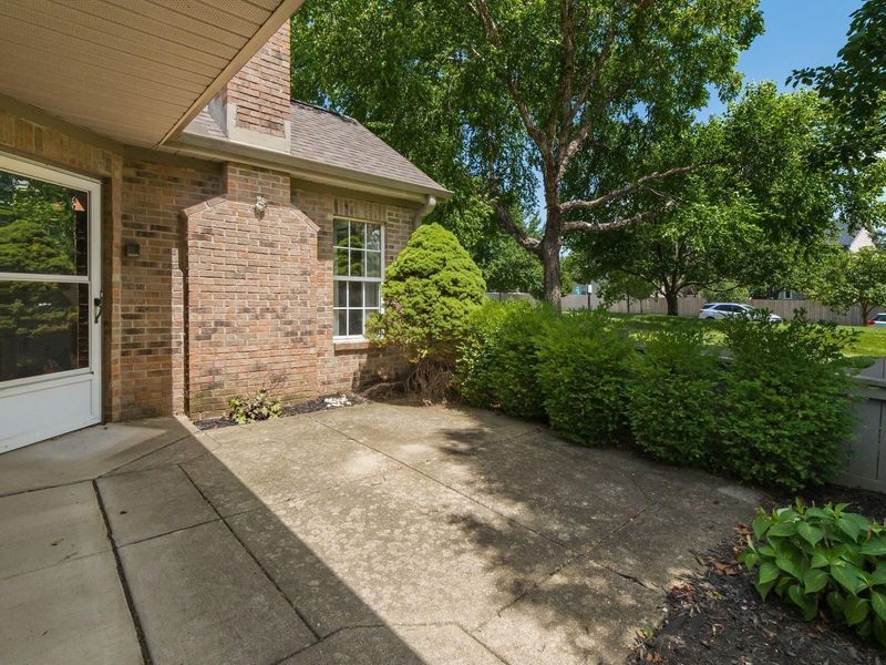 369 Windemere Circle, Westerville, OH 43082 Photo 5