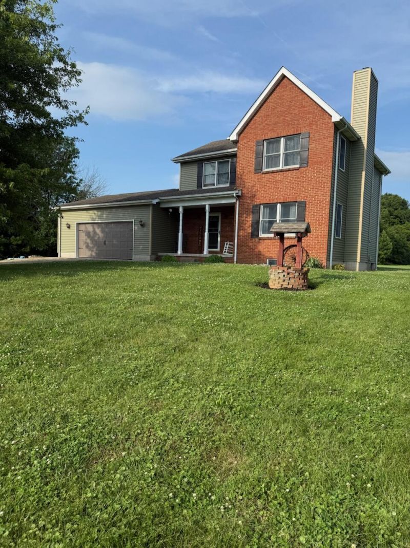 9820 Basil Road Nw, Baltimore, OH 43105 Main Photo