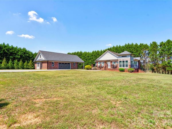 101 Northeastern Drive , Shelby, NC 28152