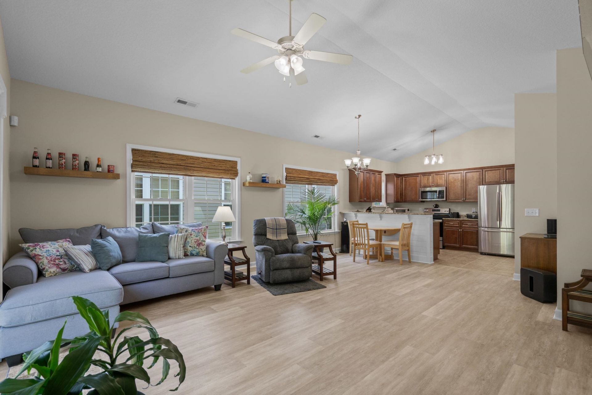 308 Palm Cove Circle Photo 11