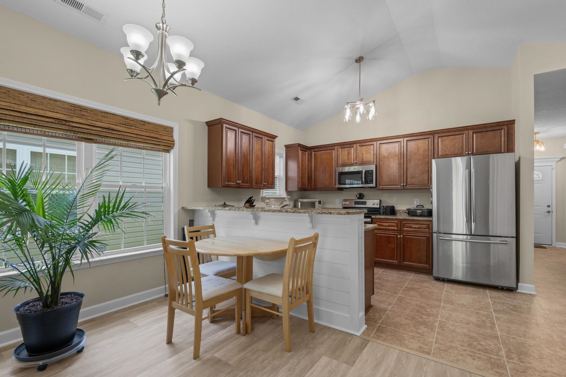 308 Palm Cove Circle Photo 12