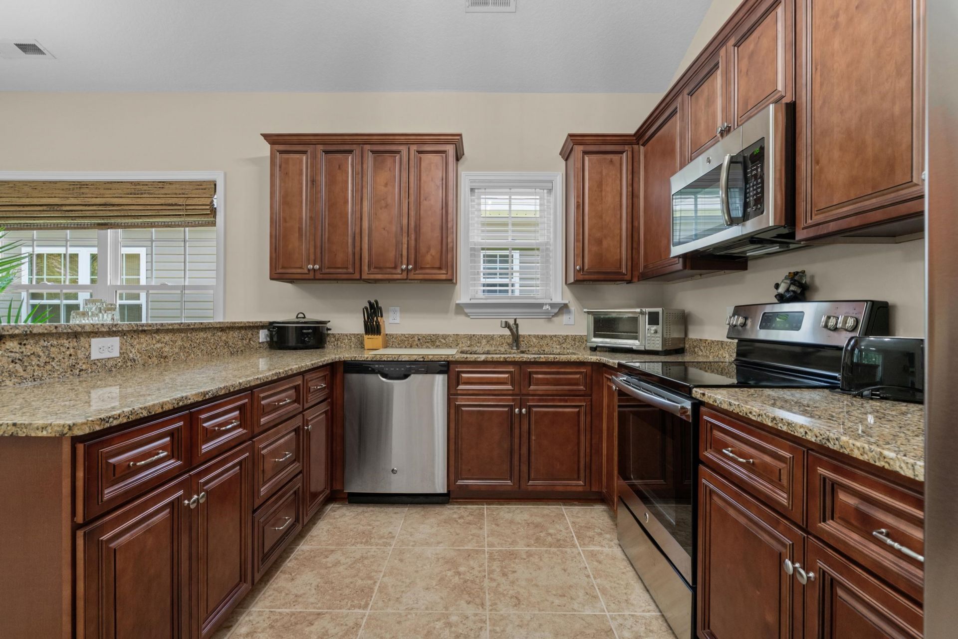 308 Palm Cove Circle Photo 13