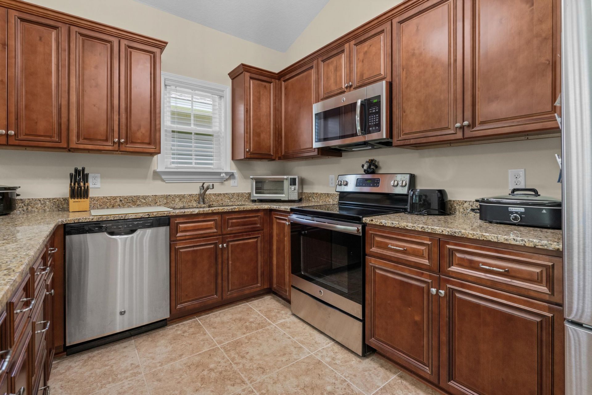 308 Palm Cove Circle Photo 14