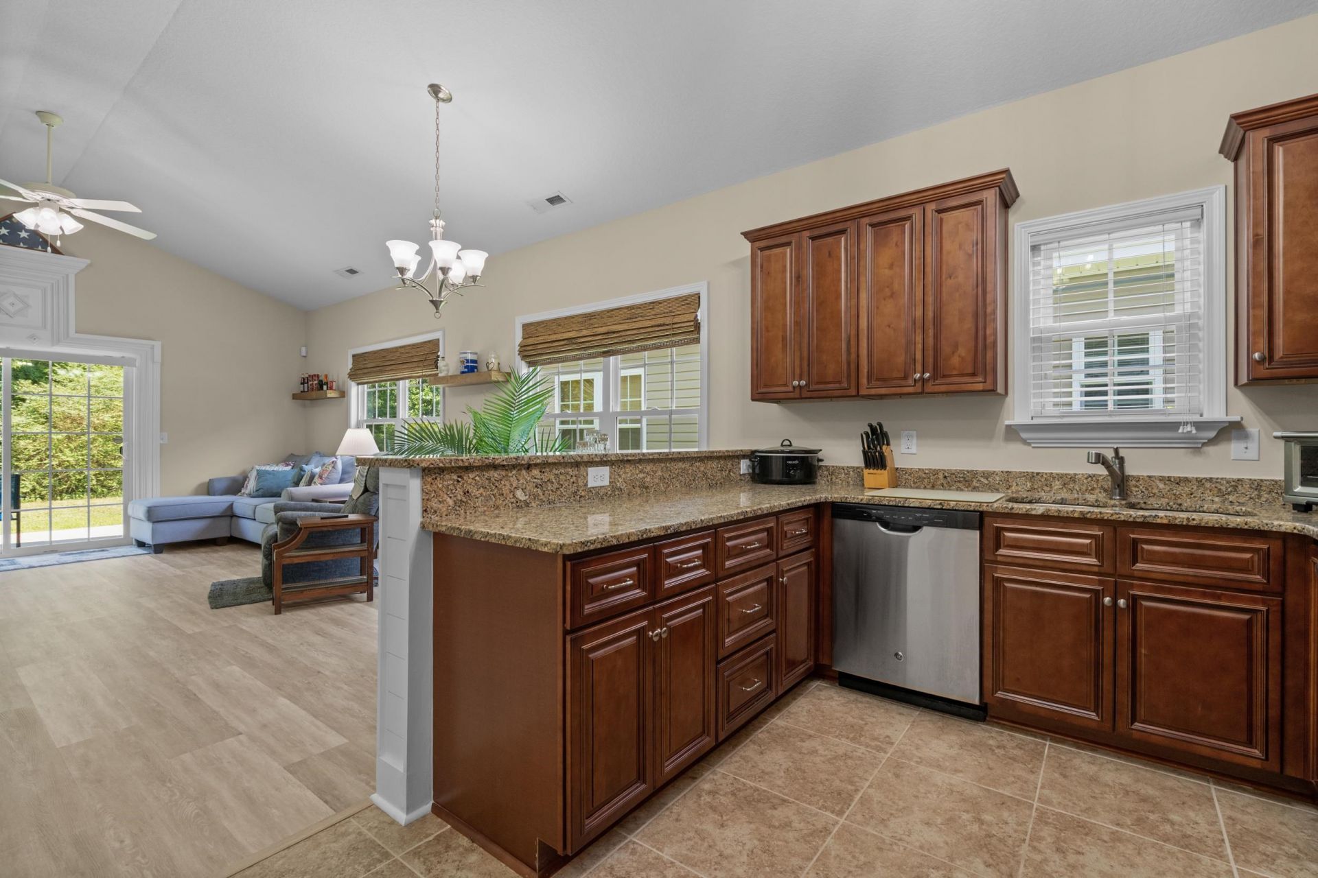 308 Palm Cove Circle Photo 15