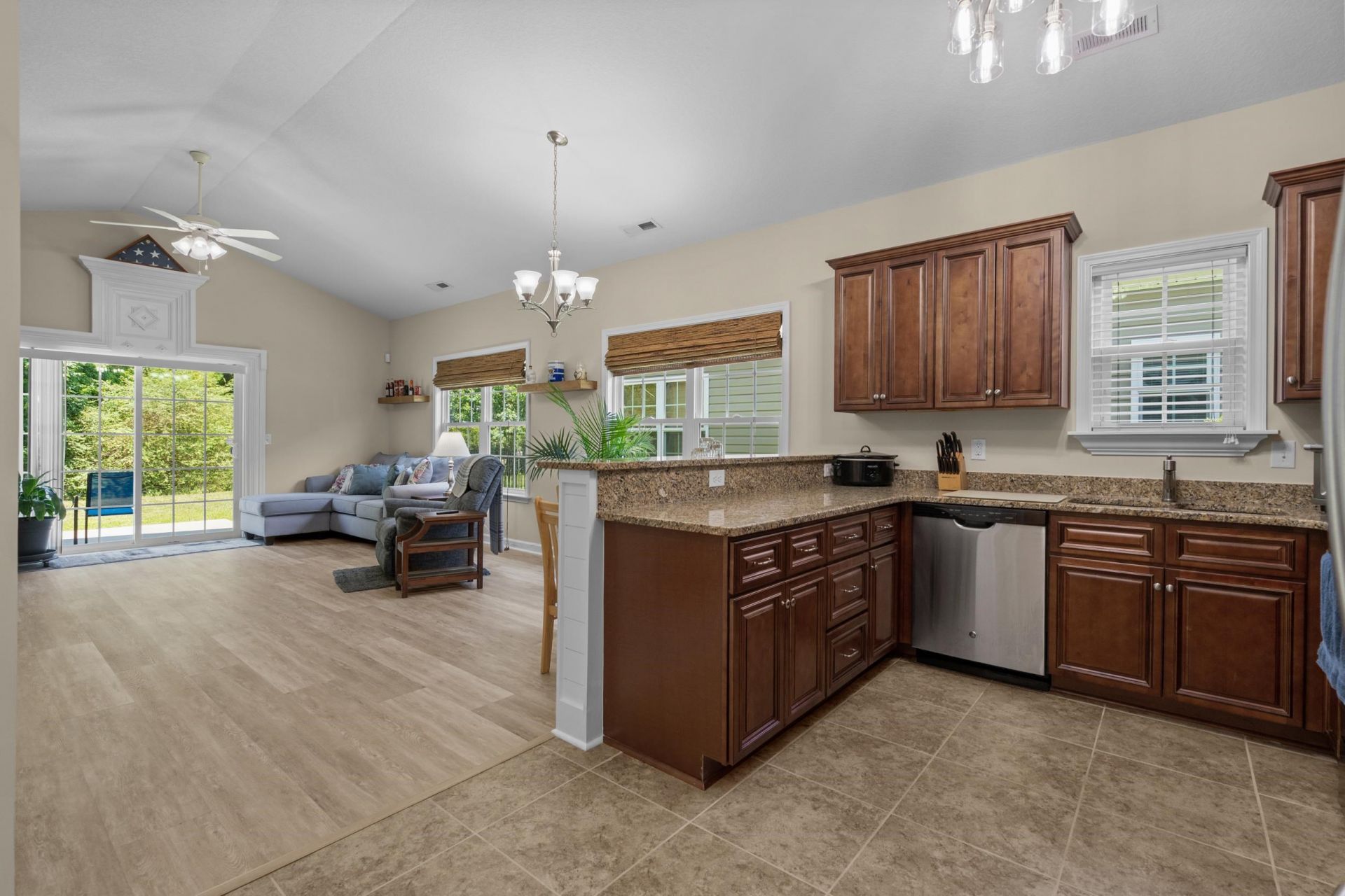 308 Palm Cove Circle Photo 8