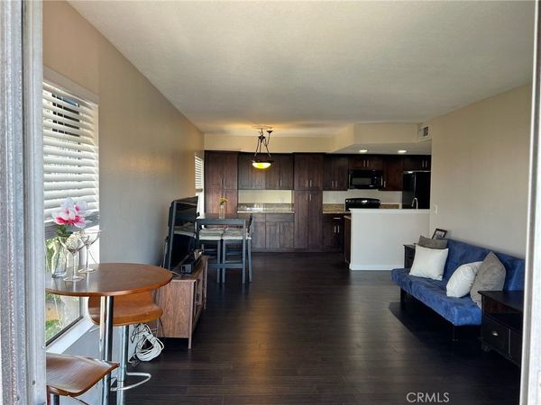 1517 E Garfield Avenue, Unit 53, Glendale, CA 91205