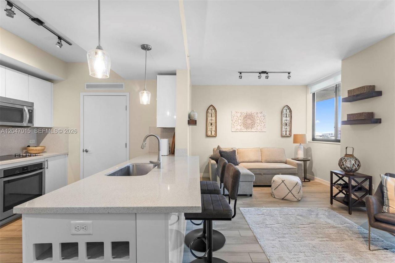 999 SW 1st Ave , Unit 2015, Miami, FL 33130 Photo