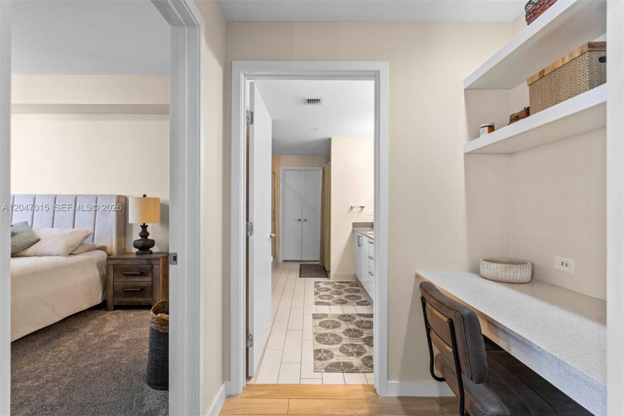 999 SW 1st Ave , Unit 2015, Miami, FL 33130 Photo