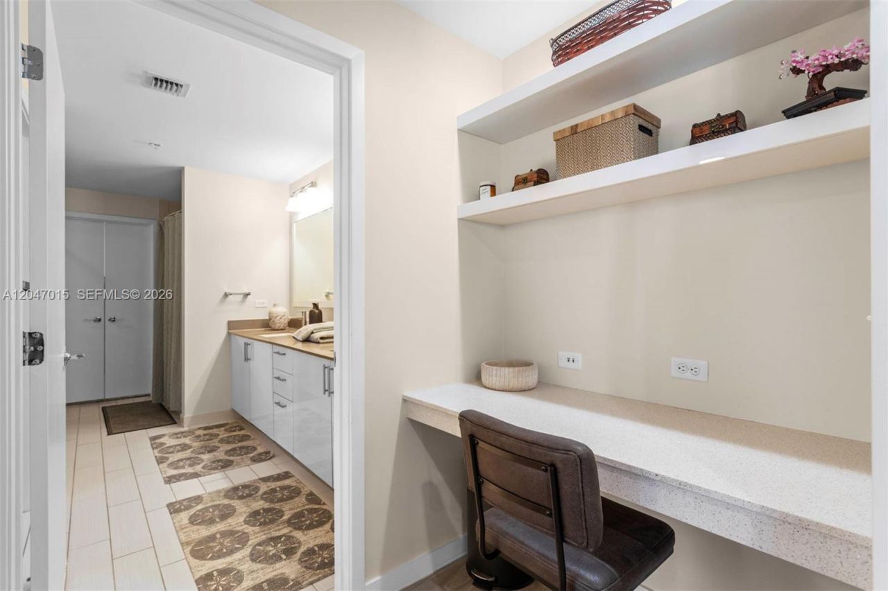 999 SW 1st Ave , Unit 2015, Miami, FL 33130 Photo