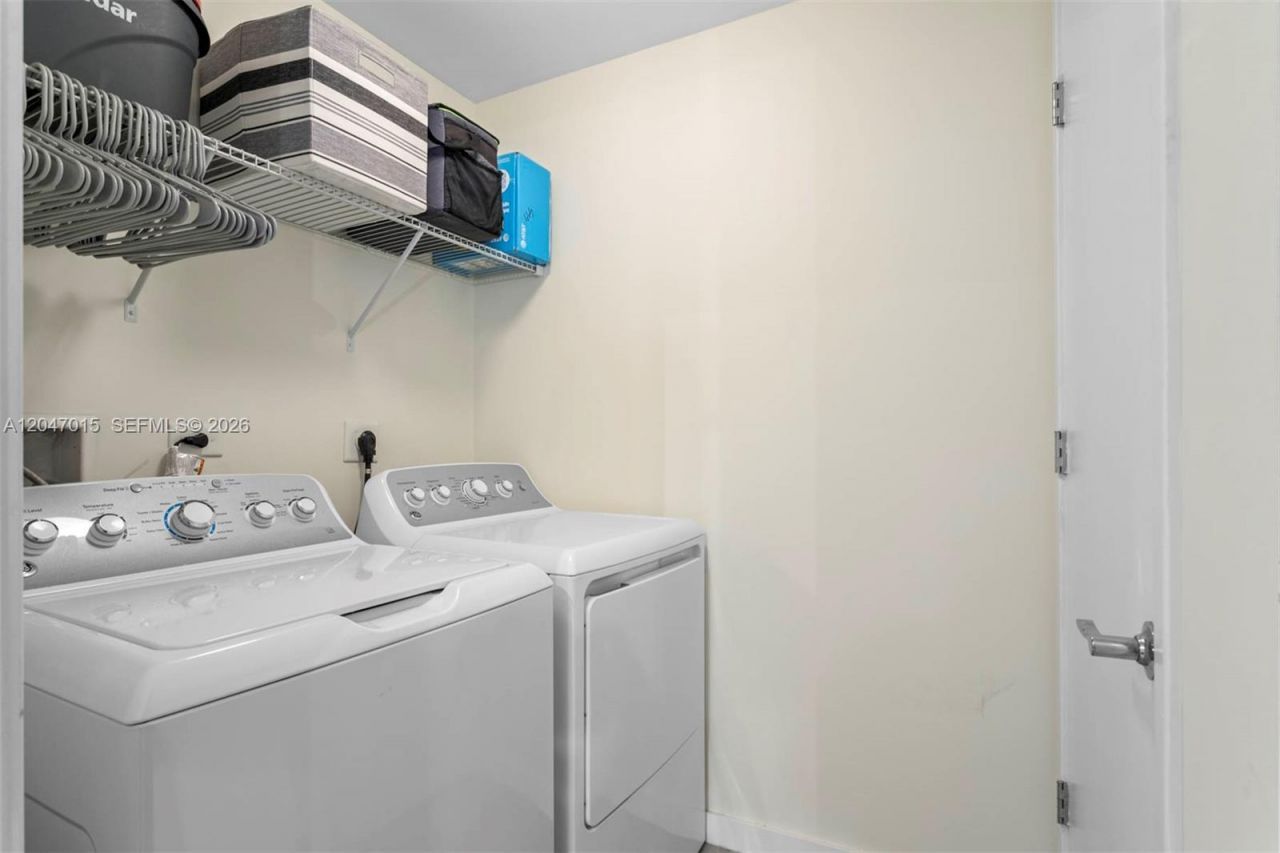 999 SW 1st Ave , Unit 2015, Miami, FL 33130 Photo