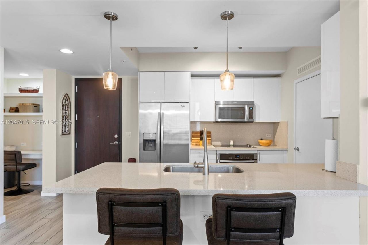 999 SW 1st Ave , Unit 2015, Miami, FL 33130 Photo