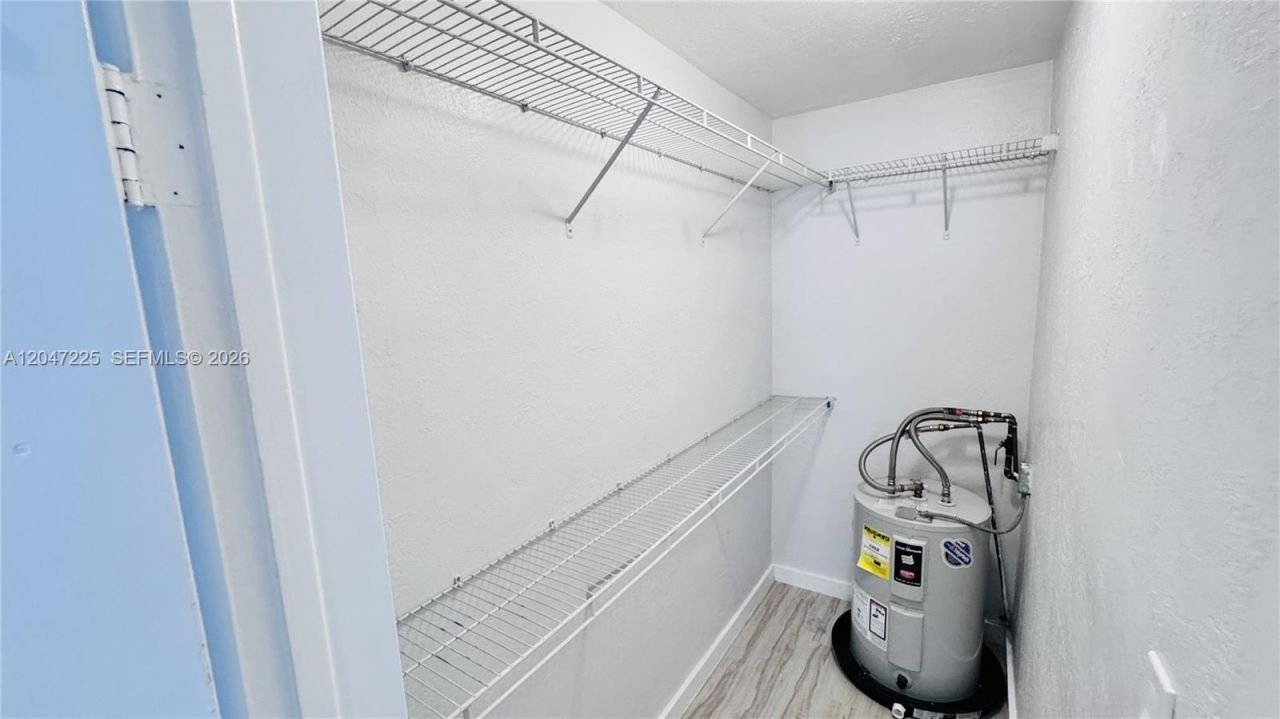718 SE 13th St , Unit 4, Fort Lauderdale, FL 33316 Photo