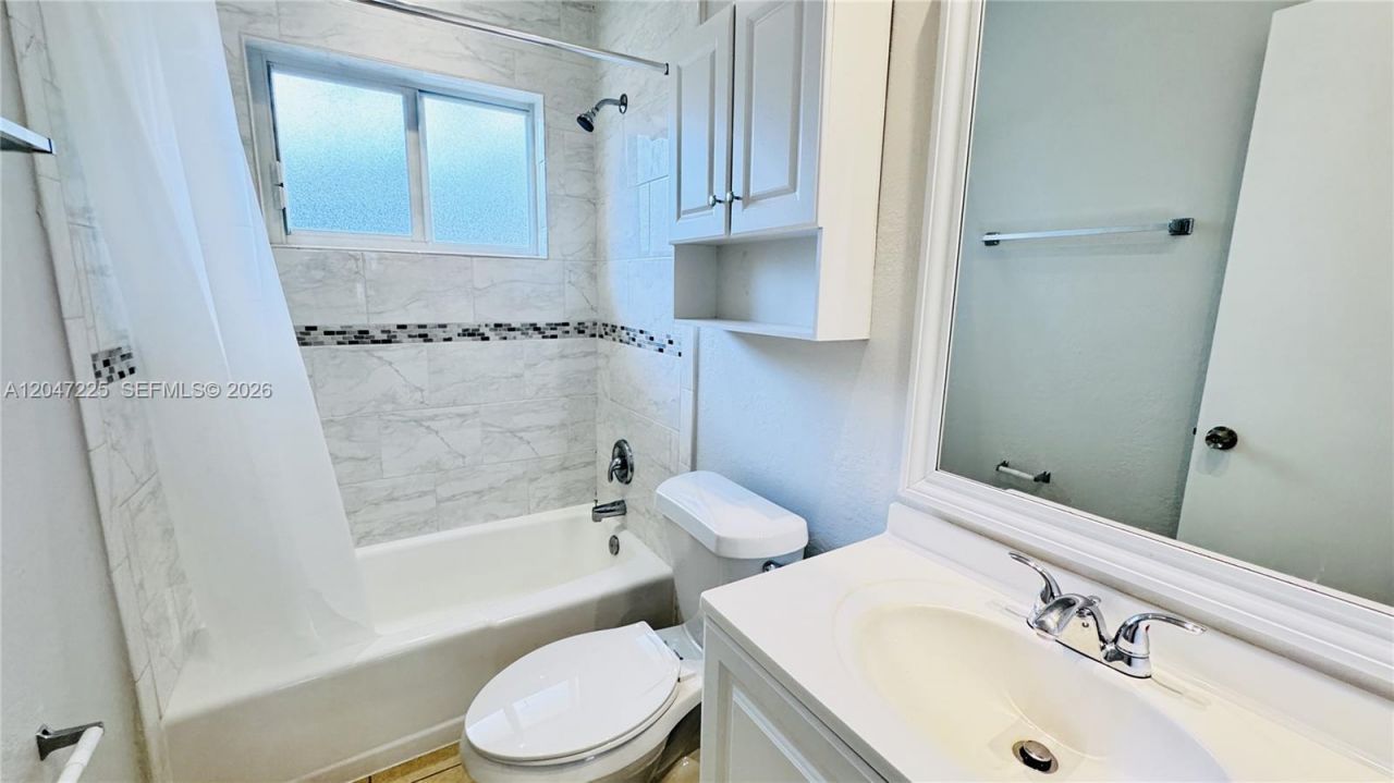 718 SE 13th St , Unit 4, Fort Lauderdale, FL 33316 Photo