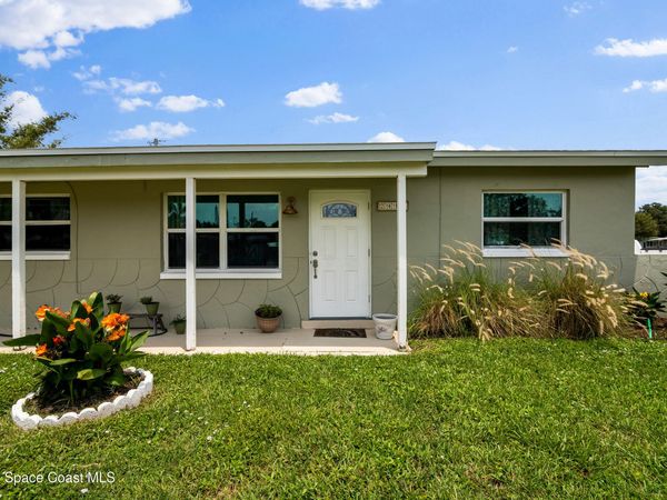 2410 Saint Swithin Lane , Melbourne, FL 32935