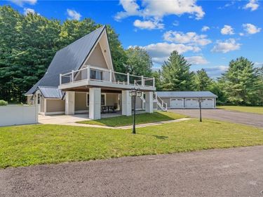 1430 County Route 7 , Oswego, NY 13126
