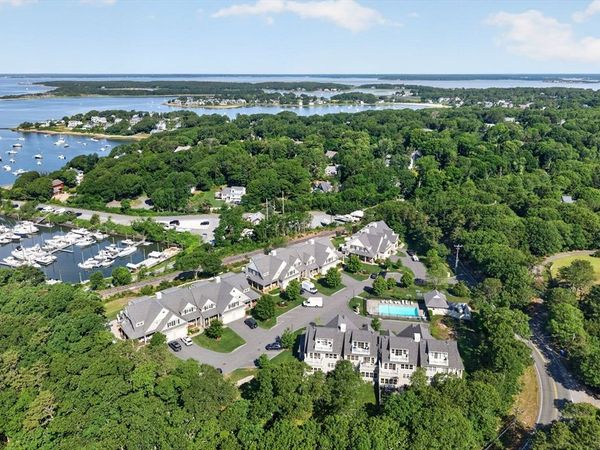 1090 Shore Road, Unit 13, Bourne, MA 02559