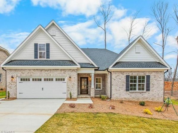 145 Grandworth Way , King, NC 27021