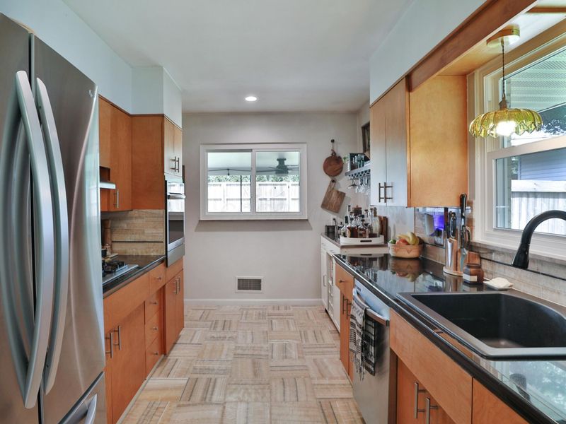 7682 Broadwyn Drive, Reynoldsburg, OH 43068 Photo 13