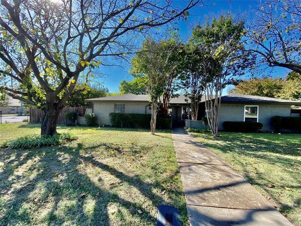 801 Irwin Drive , Unit A, Hurst, TX 76053