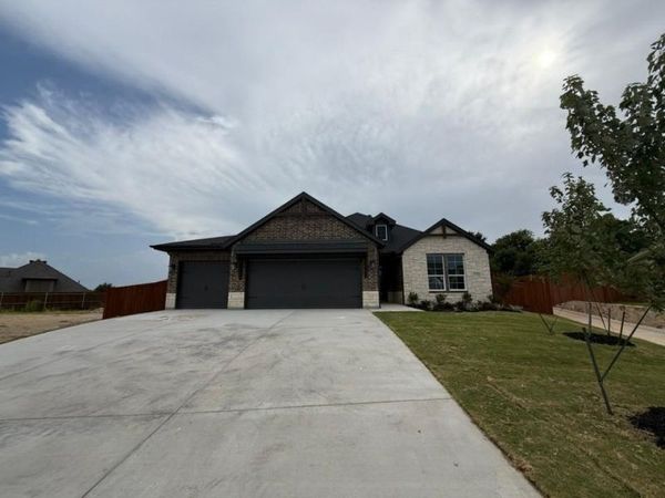 2200 Castle Rock Lane, Weatherford, TX 76087