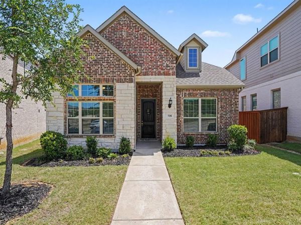 726 Village Green Drive , Argyle, TX 76226