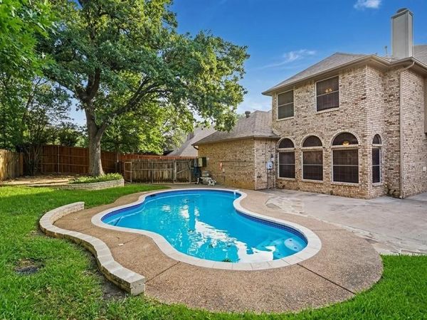8017 Arlie Lane, North Richland Hills, TX 76182