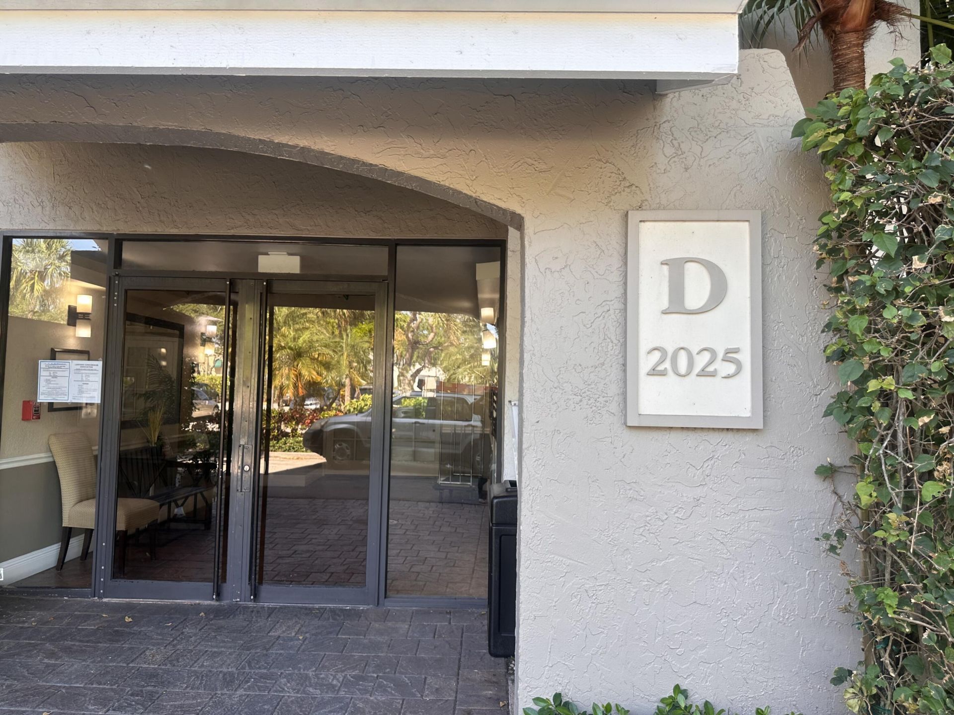 2025 Lavers Circle, Unit D206, Delray Beach, FL 33444 Photo