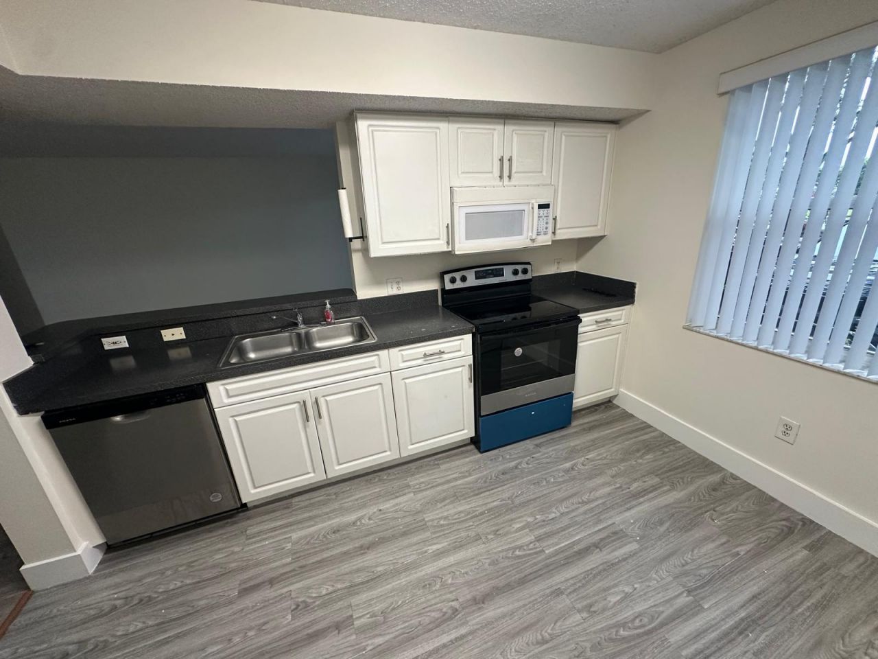 9630 NW 2nd Street, Unit 107, Pembroke Pines, FL 33024 Photo